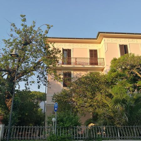 Villa La Fonte Марина-ди-Пьетрасанта Экстерьер фото